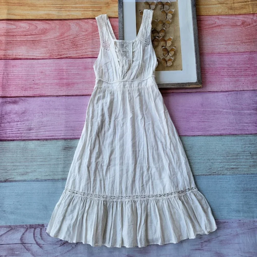 Urban Outfitters‎ White Antoinette Open Back Lace Trim RUffle Hem Midi Dress XS